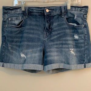 Old Navy Boyfriend Distressed Cuffed Jean Shorts Size 14